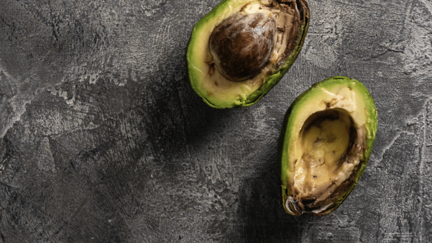 Häufiges Problem: Avocados mit matschigen, braunen Stellen