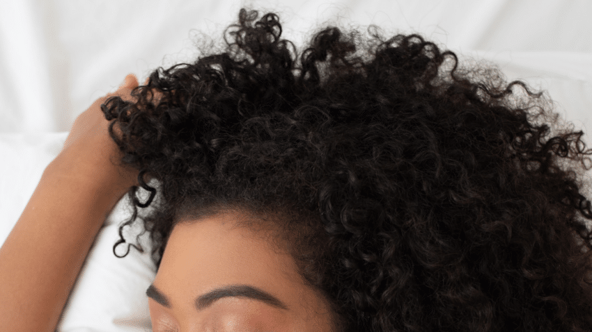 Machen bestimmte ein Kissenbezüge wirklich die Haare kaputt?