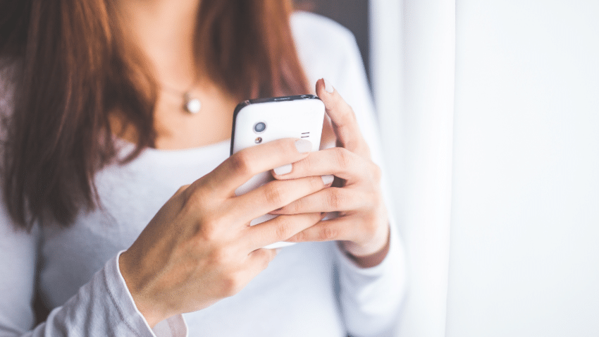 FAQ zu Press on Nails in extra kurzer Form und auch natürlichen Materialien ohne Chemie