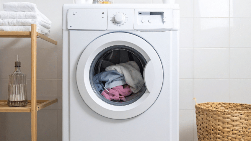 So pflegt man PFAS-freie Regenkleidung richtig